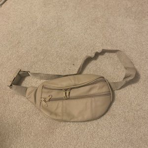 ❗️FREE w/ any purchase ❗️Adjustable Crossbody Belt Bag